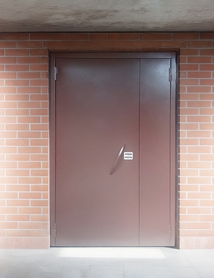 Дверь с кодовым замком Дверь с кодовым замком